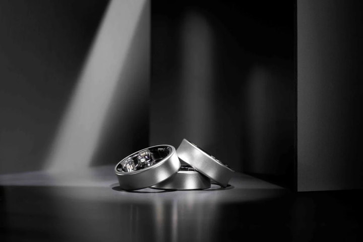 family-galaxy-ring-titaniumsilver