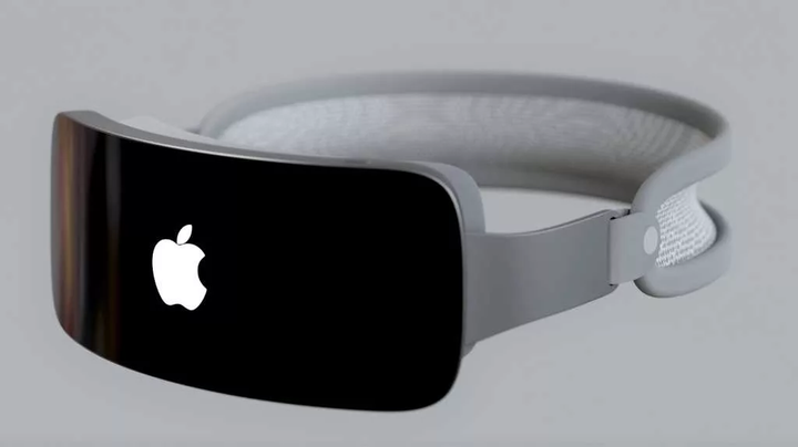 Ahmed-Chenni-Apple-Headset.jpg.webp