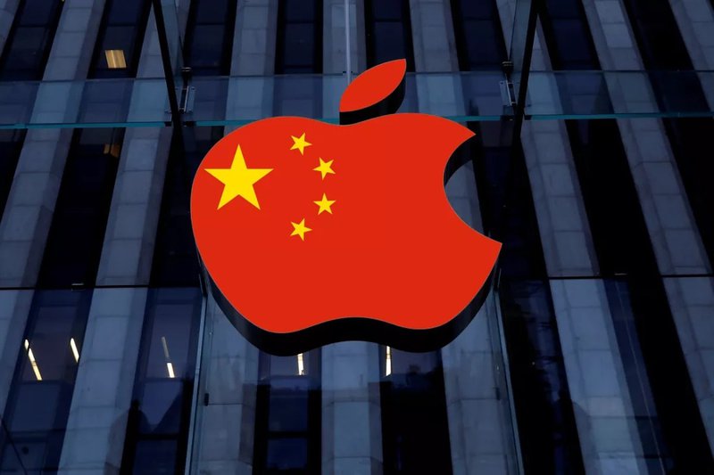 apple-shares-fall-after-china-expands-iphone-ban.jpg