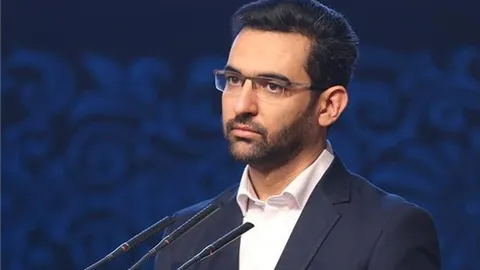 وزیر ارتباطات روند ثبت نام و دریافت کارت هوشمند را بررسی کرد