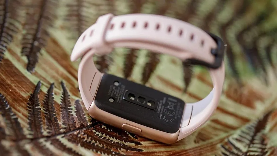 بررسی Huawei Band 6 : مچ بند هوشمند همه کاره با امکانات کاربردی