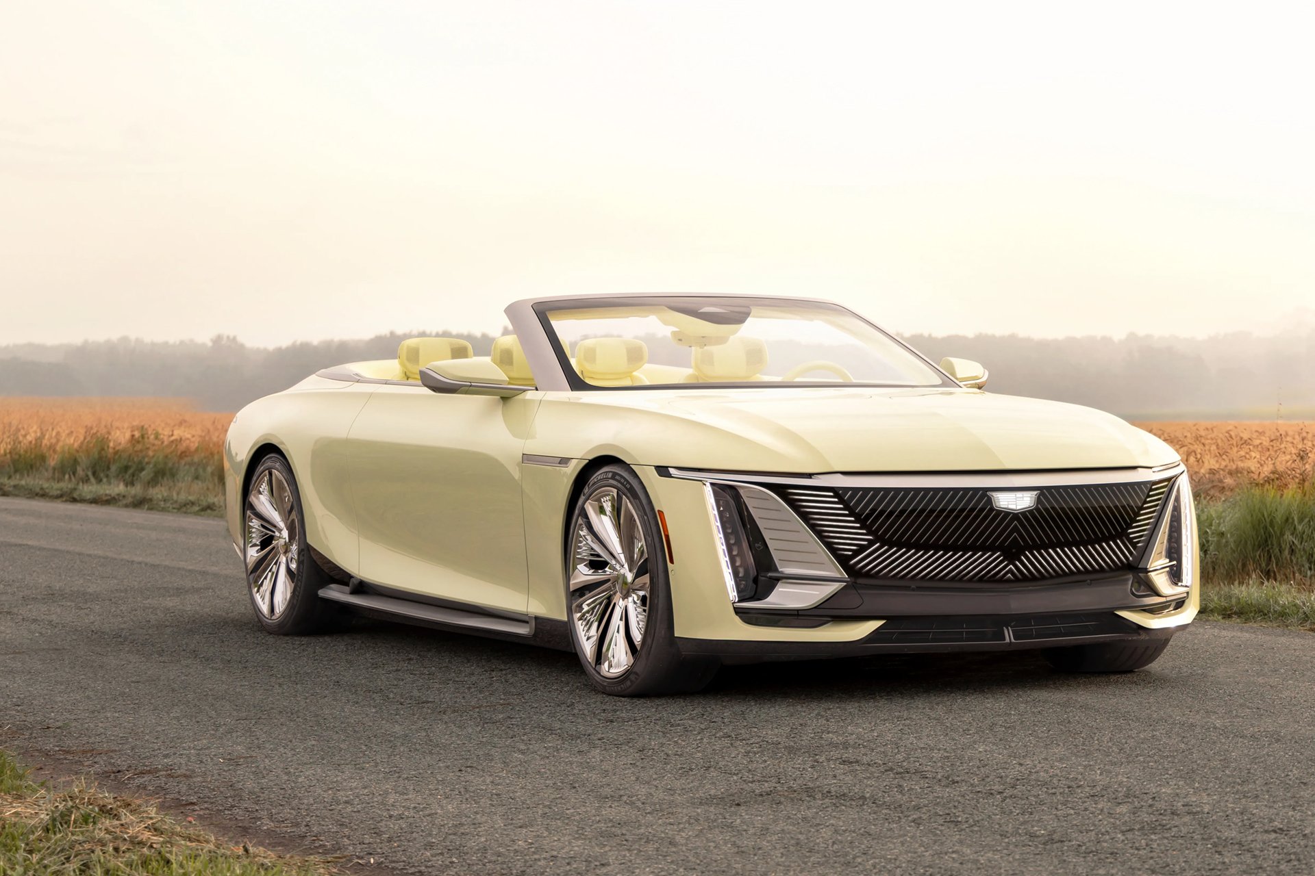 cadillac-sollei-concept-side