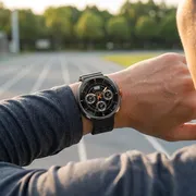 ساعت هوشمند 48 میلی متری هایلو مدل VIBE با بند سیلیکونی - تصویر 2