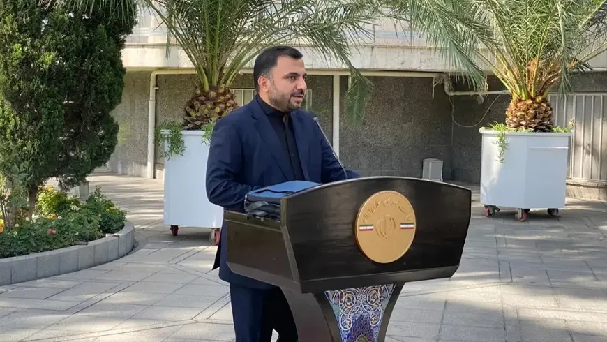وزیر ارتباطات: اگر قواعد ما را رعایت کنند از اینترنت ماهواره‌ای استقبال می‌کنیم