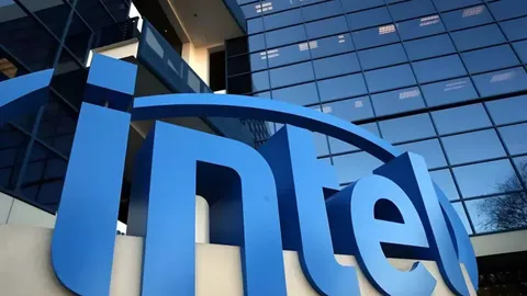 بحران در اینتل؛ کاهش درآمدها و افزایش تردیدها در عملکرد پت گلسینگر