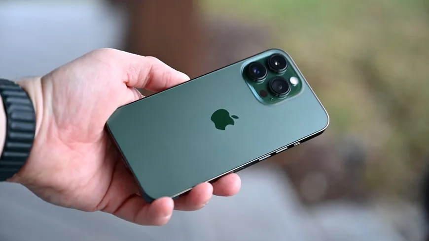 محبوب‌ترین گوشی اپل در فصل اول 2022، آیفون 13 است