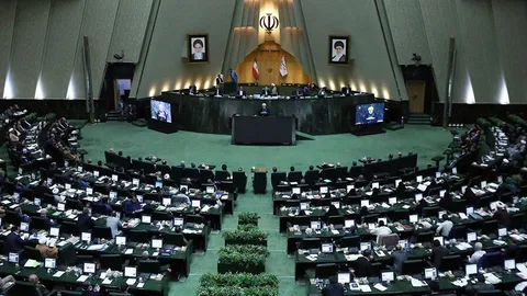 مجلس: اپراتورها پس از پایان قراردادشان ۱۰ درصد مالیات بیشتری پرداخت می‌کنند