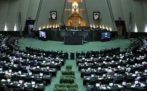 مجلس: اپراتورها پس از پایان قراردادشان ۱۰ درصد مالیات بیشتری پرداخت می‌کنند