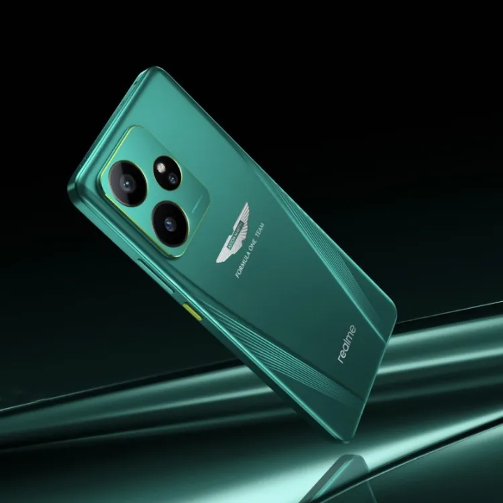 realme-gt-7-dream-edition-back-panel-68359408365898599edb2a67